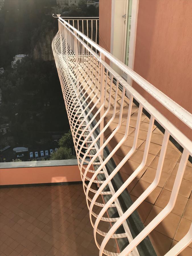 Hotel Il Moro Di Positano Exterior foto